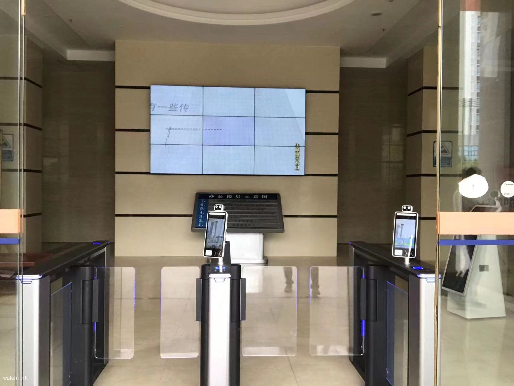 廣東省和平縣衛生健康局——“粵康碼”人證合一測溫智能防疫獵豹速通門項目