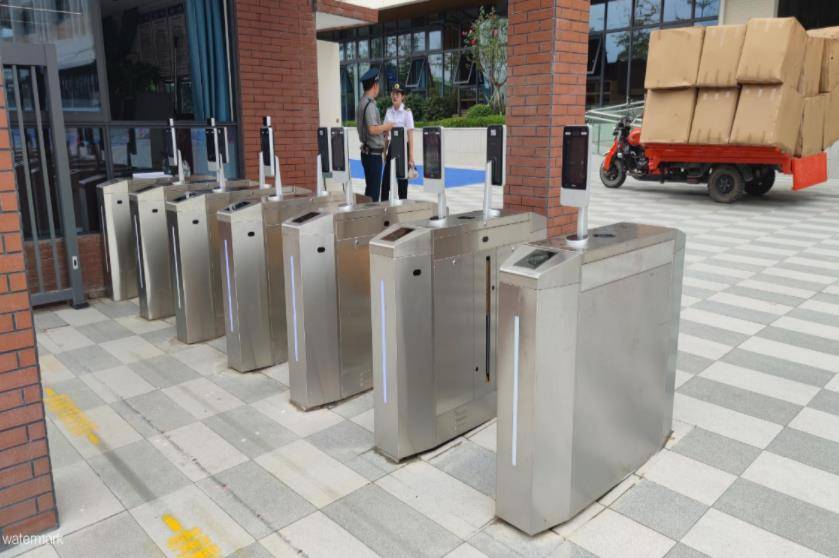 助力校園出入口疫情防控，智能防疫閘機系統(tǒng)守護校園安寧