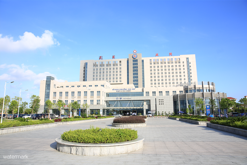 遵義醫科大學第五附屬(珠海)醫院——健康碼測溫人臉識別+智能防疫速通門項目