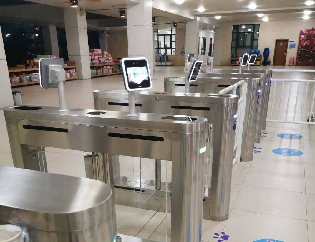 校園電子哨兵怎么使用，校園防疫閘機作用？