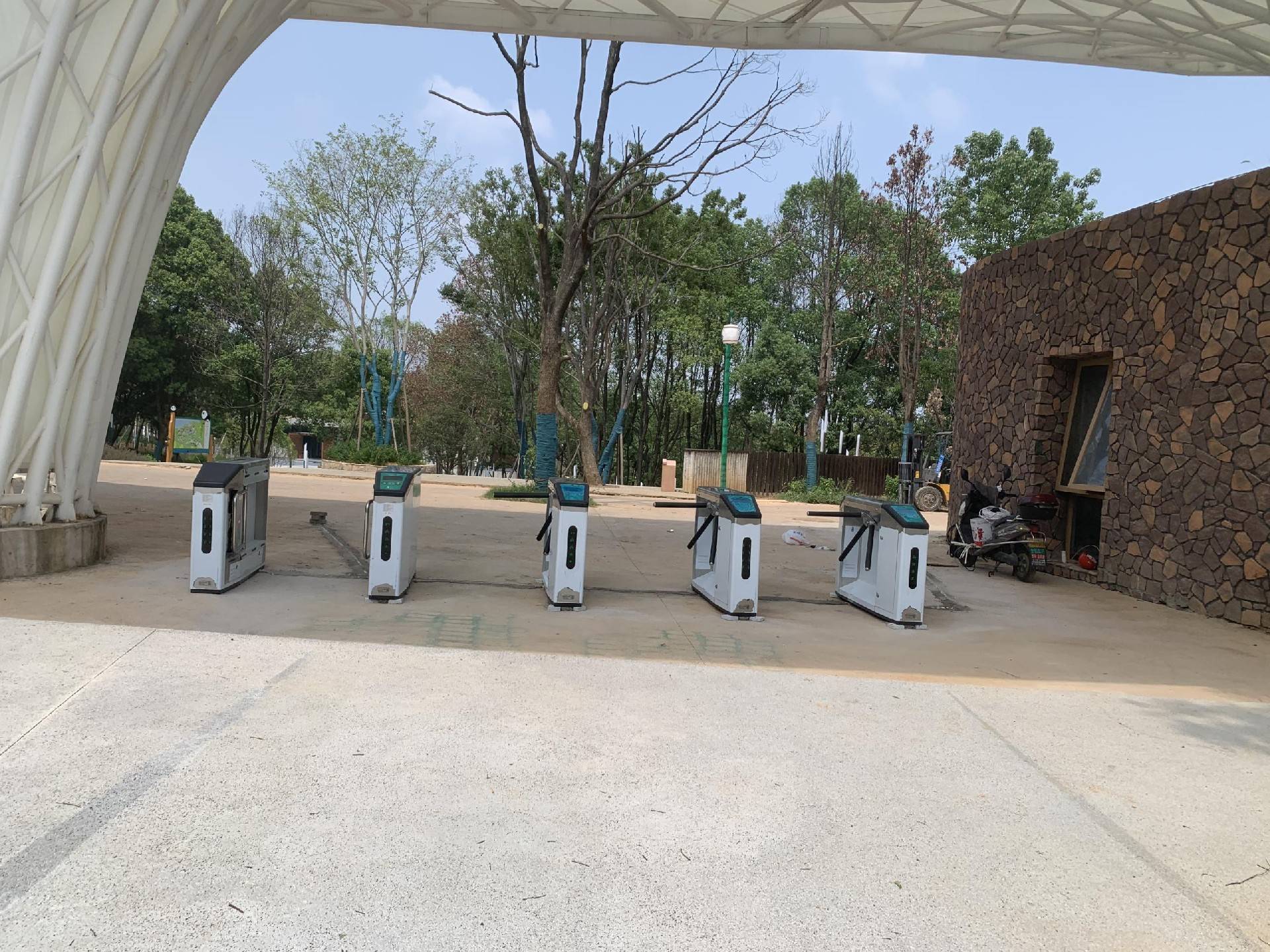 智慧景區票務閘機系統作用及特點-鐵軍智能