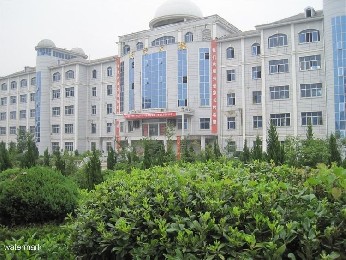 江西九江 · 英才高級中學(xué)