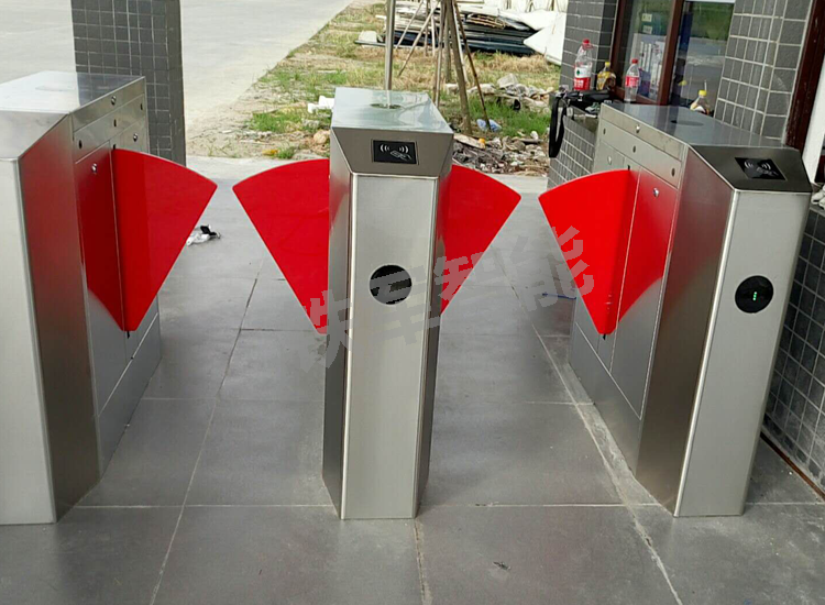 洪梅鎮利豐石化物流公司-物流公司翼閘閘機工程項目