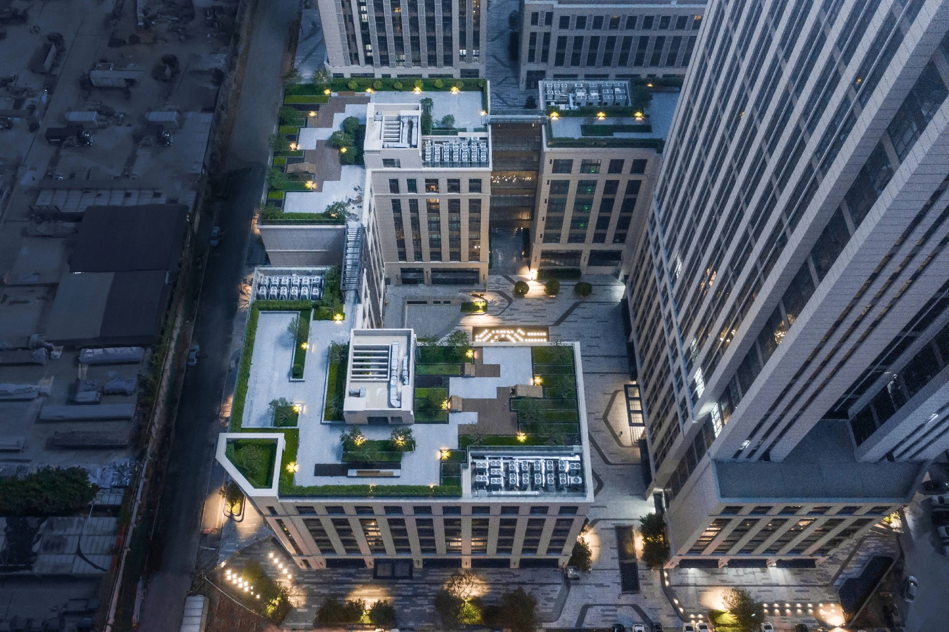 1657676076183160.jpg 1657676076183160.jpg