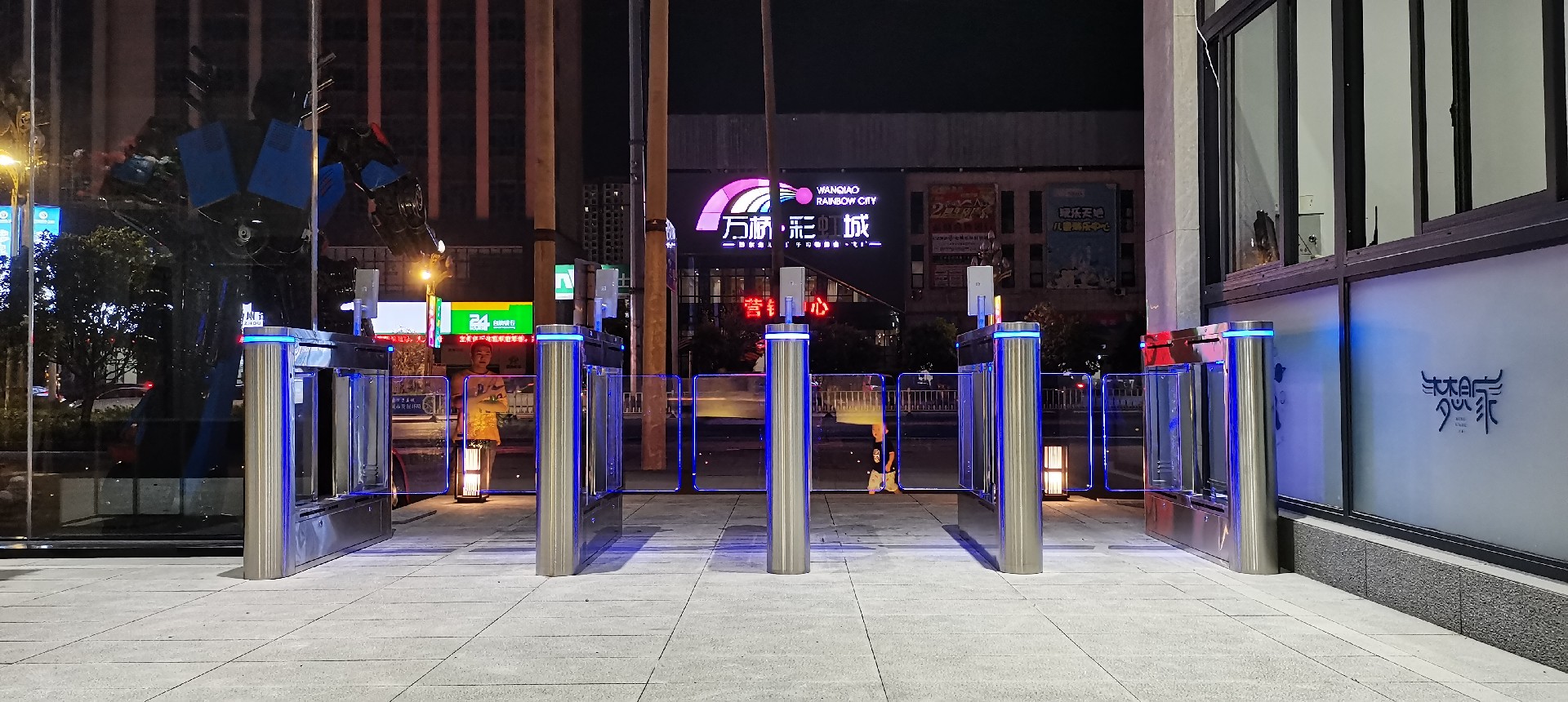 1664525670104630.jpg 1664525670104630.jpg