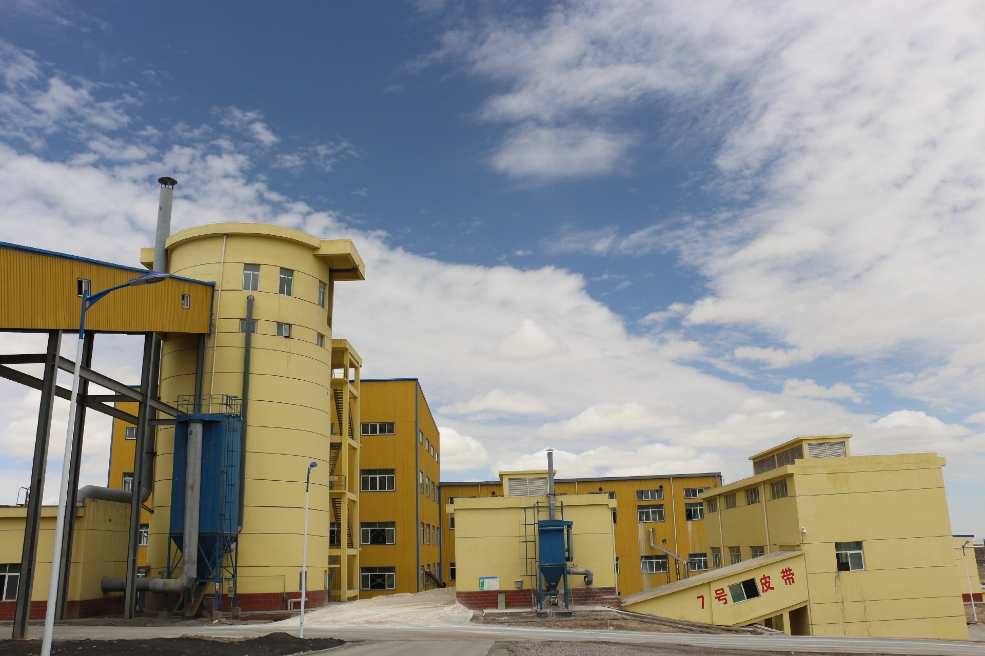 1679376930952029.jpg 1679376930952029.jpg