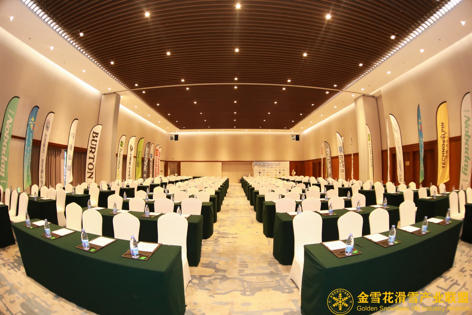 1694741802205403.jpg 10448883.jpg