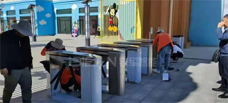 溫泉酒店入口檢票閘機的必備功能有哪些？