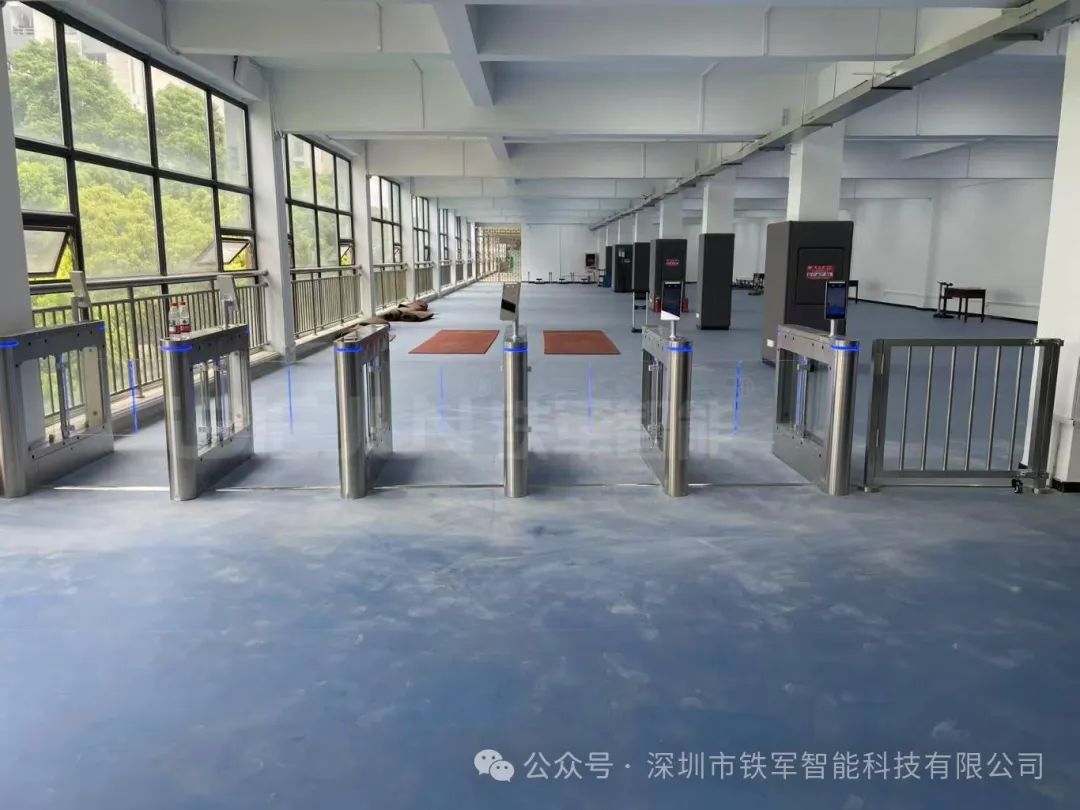 智慧校園新標配：人臉識別通道閘如何實現(xiàn)學生安全管理閉環(huán)？