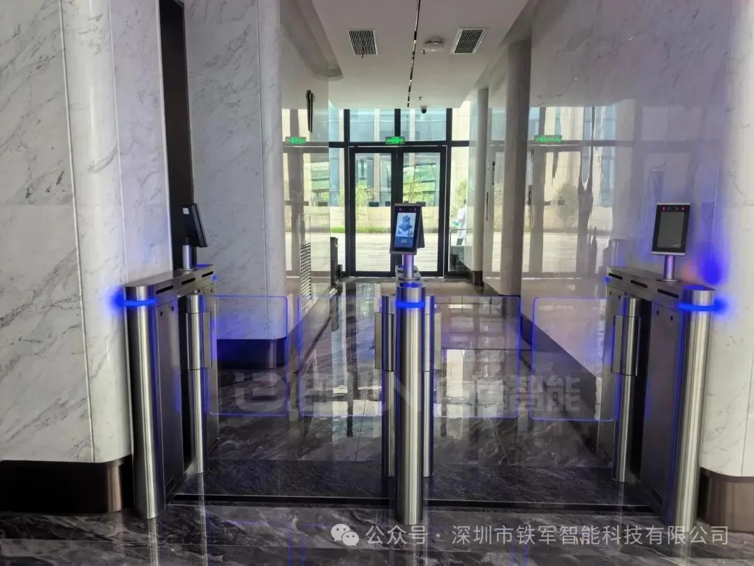 1753762445885491.jpg 4.jpg