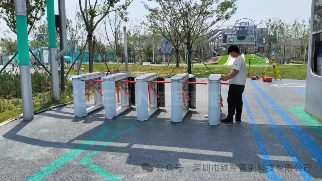 景區(qū)檢票口閘機(jī)怎么選擇？以數(shù)據(jù)采集和安全防范為核心標(biāo)準(zhǔn)