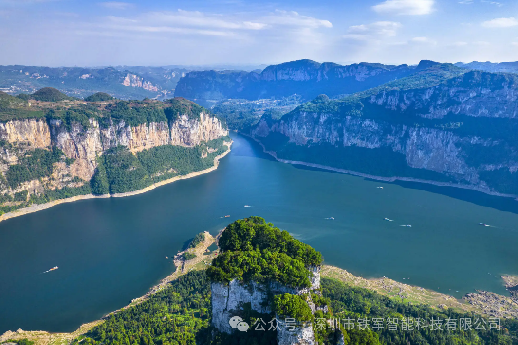 景區(qū)檢票口閘機檢票廠家推薦：選擇鐵軍智能，實現(xiàn)平安、快捷、智能